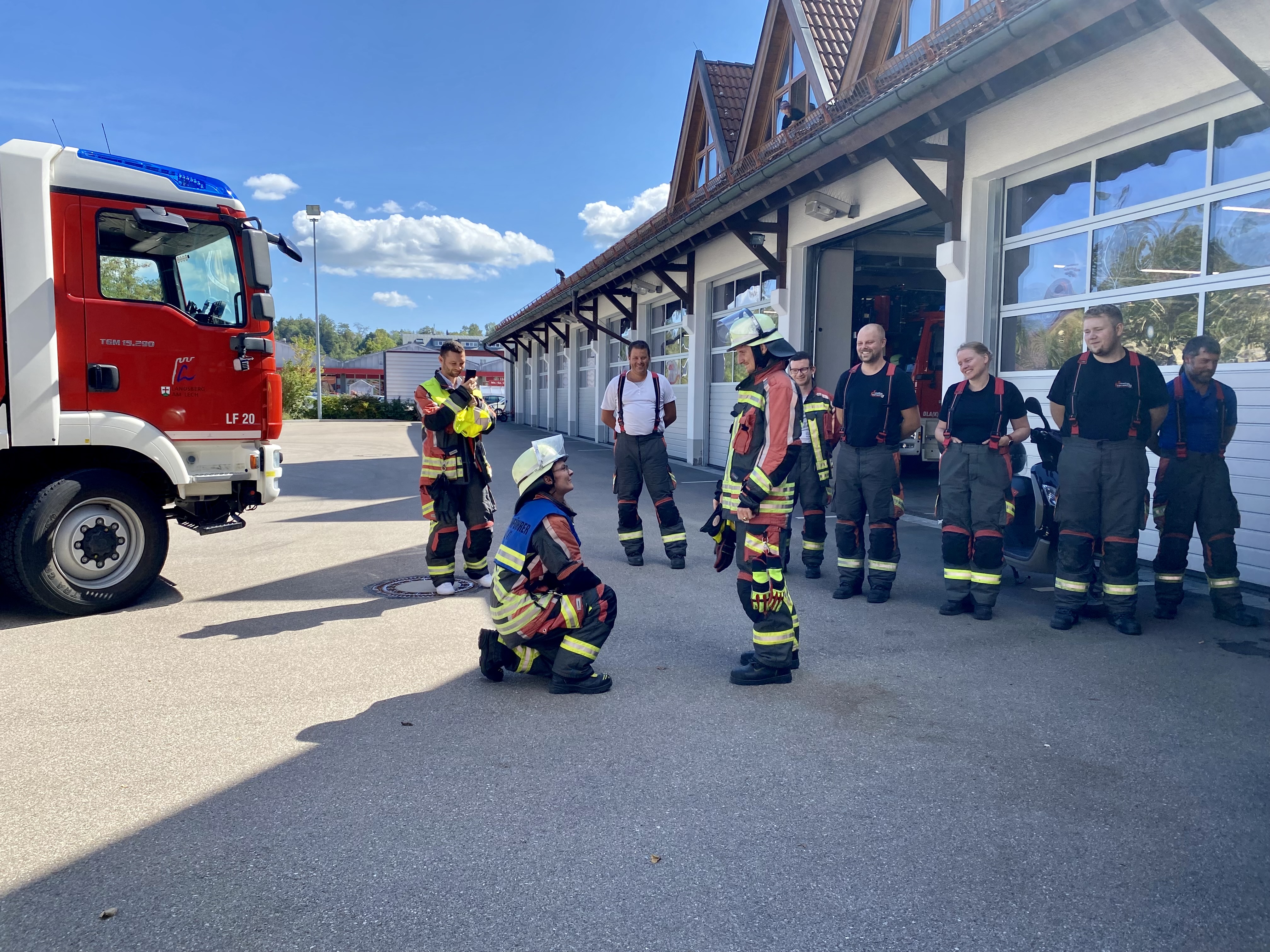 Hochzeitsversprechen in der Feuerwehr